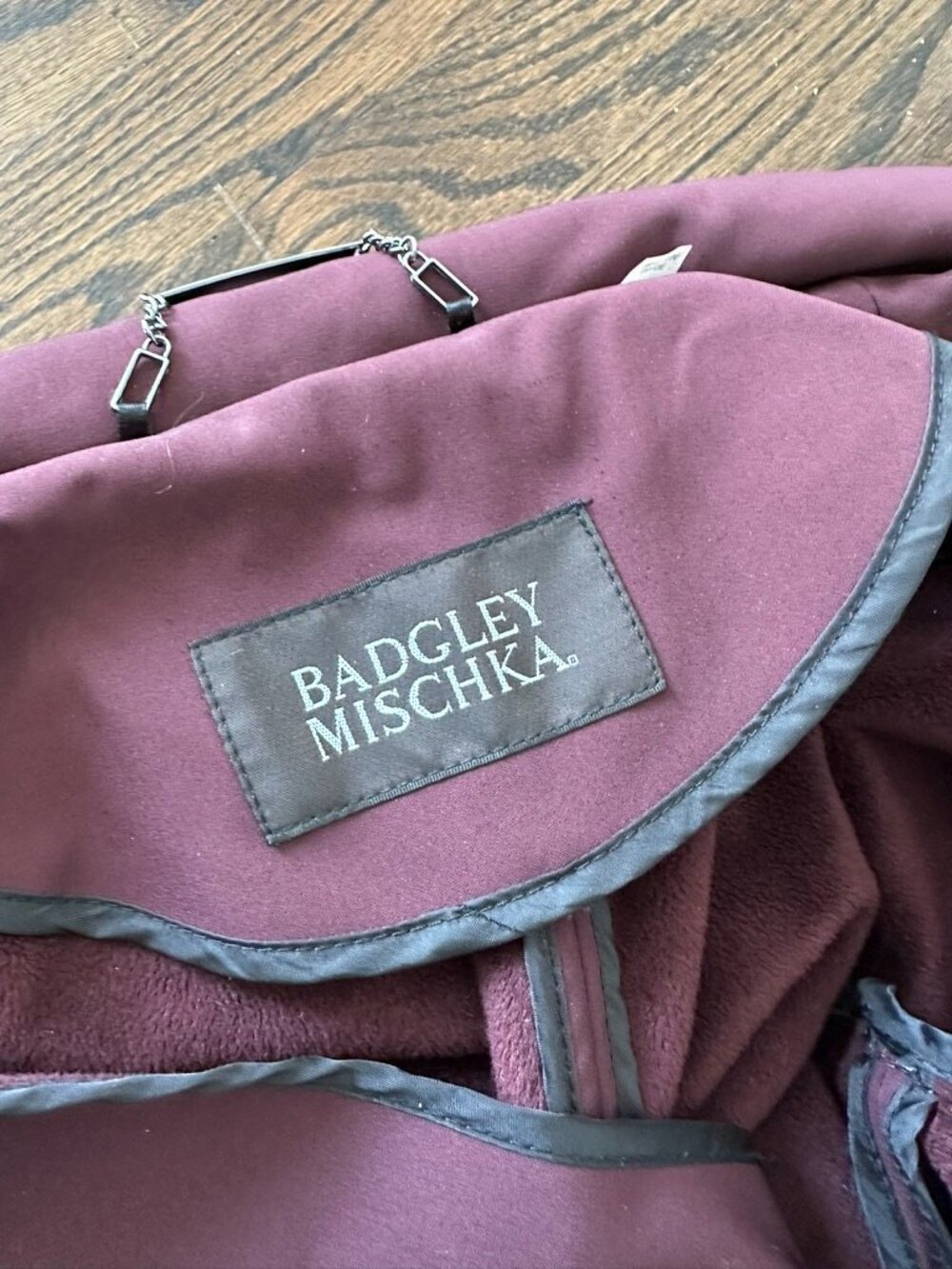 Badgley Mischka Burgundy Softshell Hooded Coat Fleece Lined Zip Jacket Medium - Picture 5 of 5
